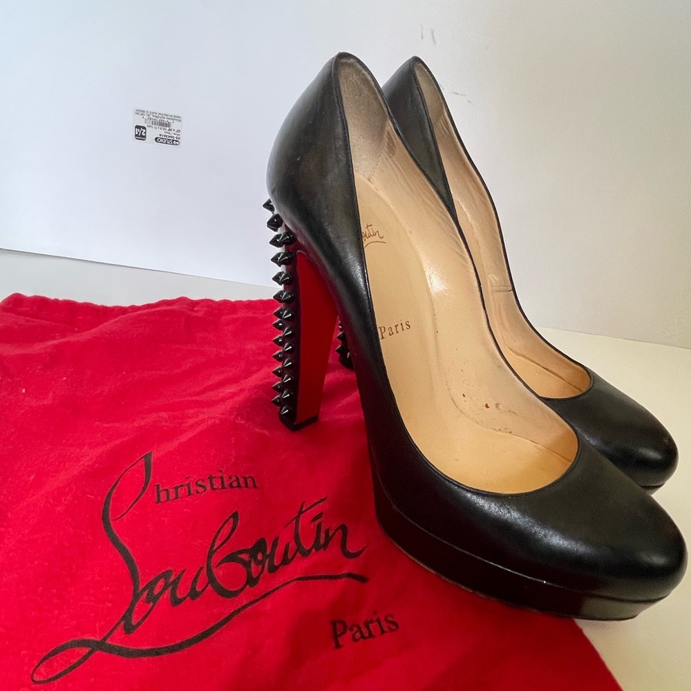 Christian Louboutin platform heels size (41)